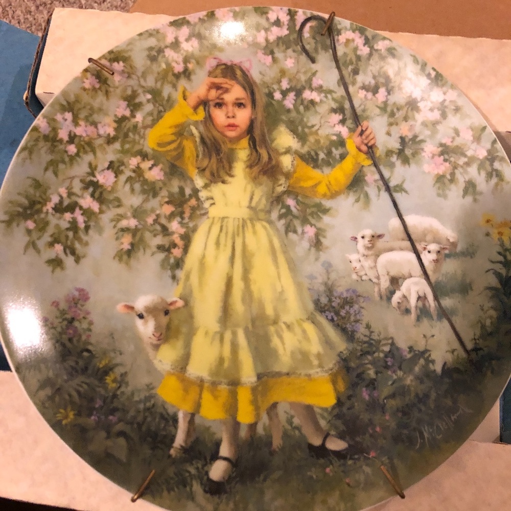 🌻3/$20 The Bradford Exchange Little Bo Peep plate